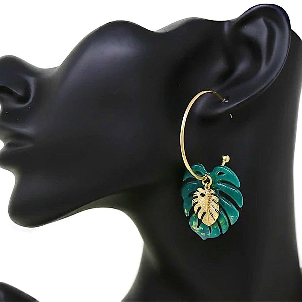 🆕🍃RUFF-SKCH: Dark Green/Gold Acid Wash PalmTree Leaf Charm Hoop